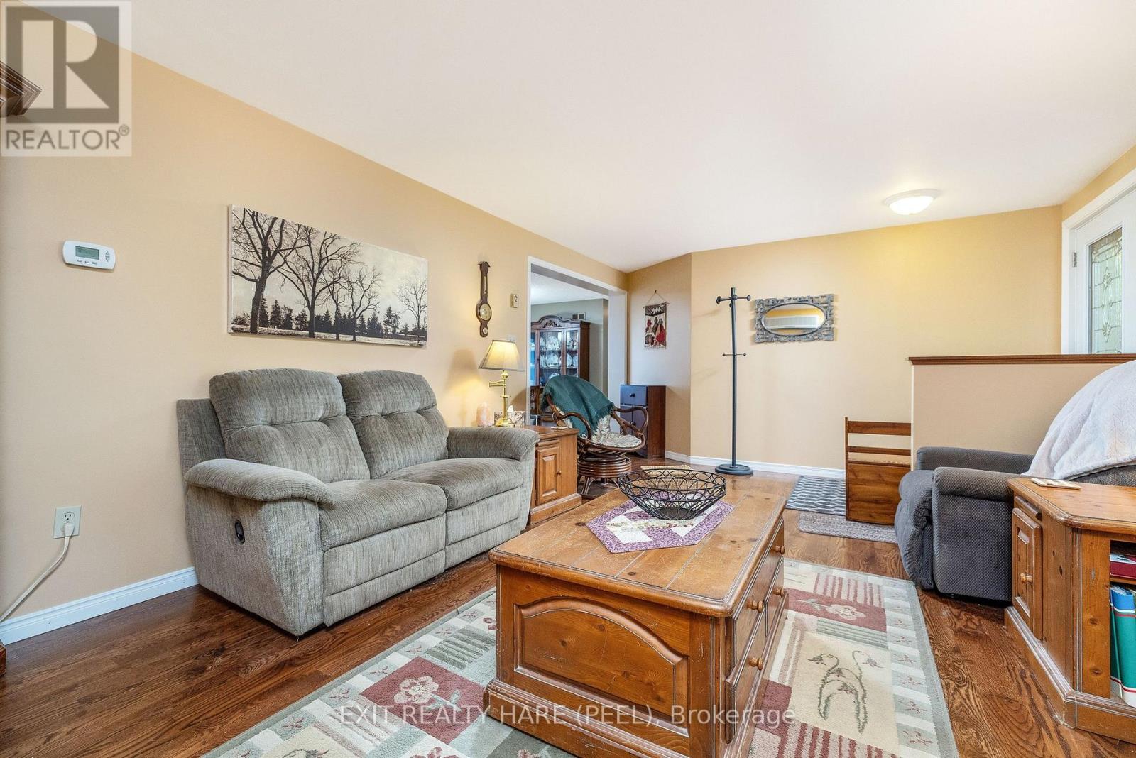 85 LEESON STREET S - Image 8