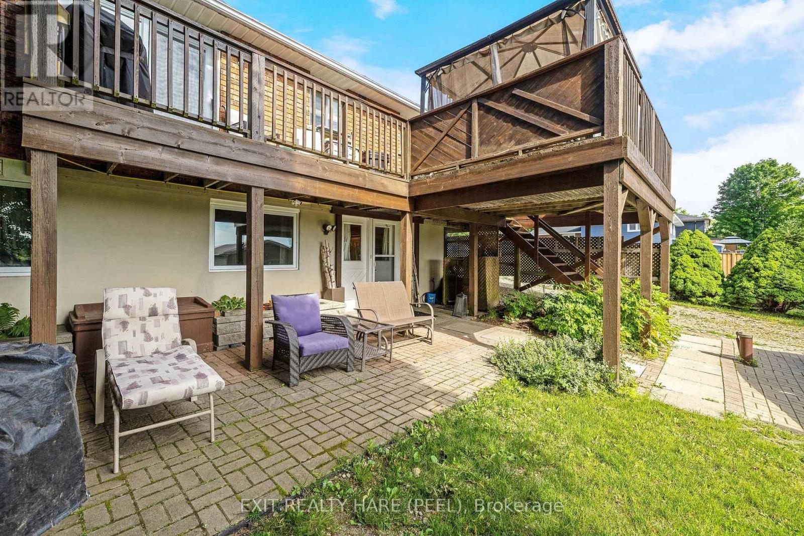 85 LEESON STREET S - Image 39
