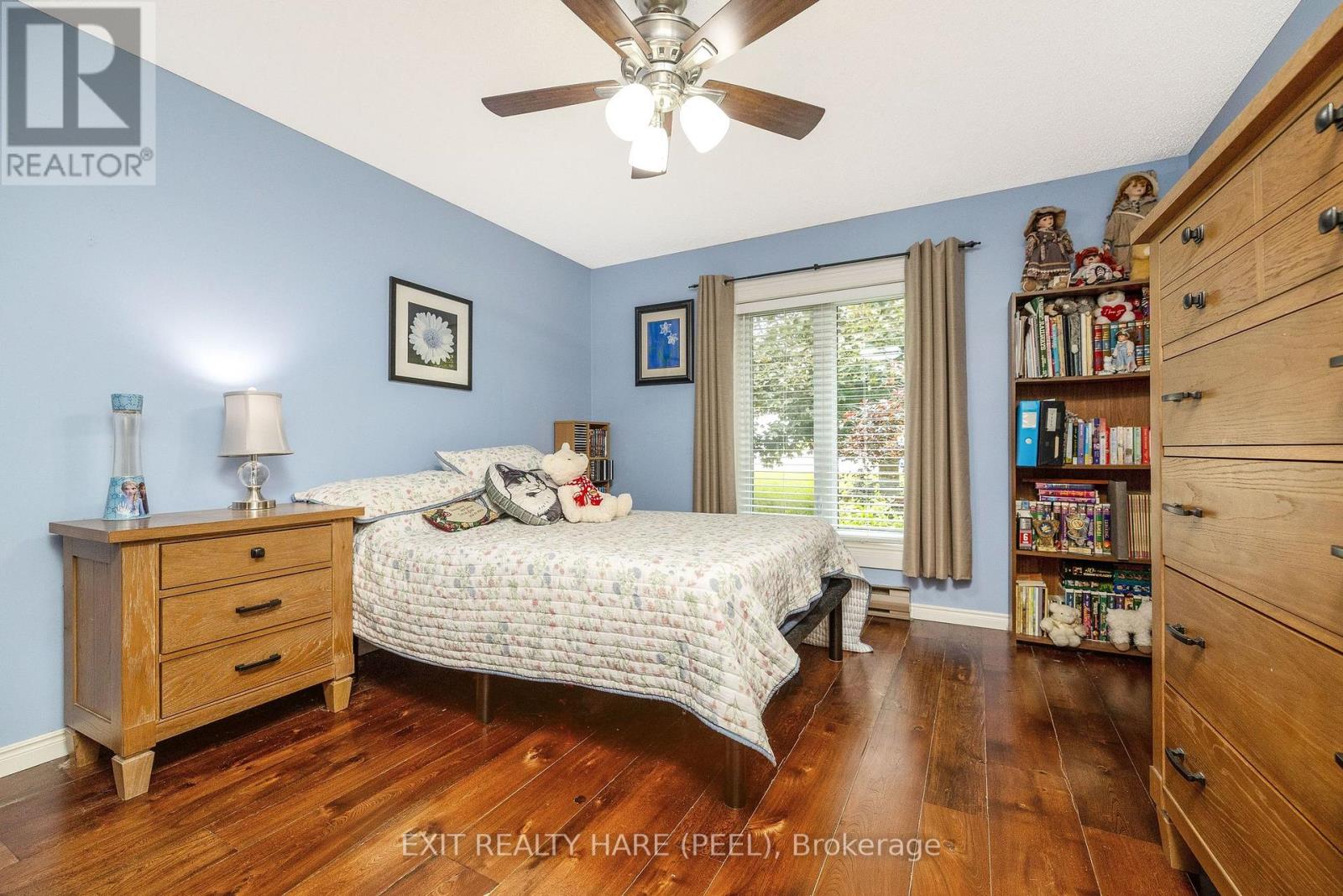 85 LEESON STREET S - Image 19