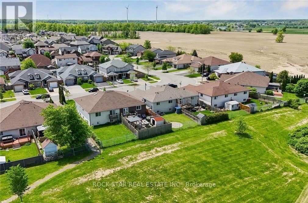 56 GOLDEN ACRES DRIVE - 30