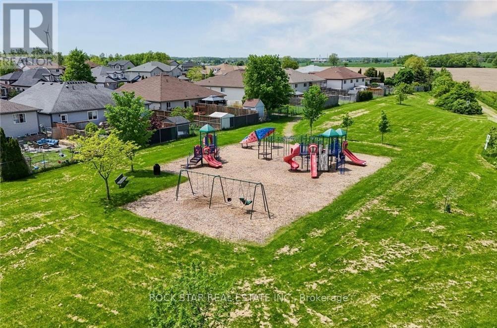 56 GOLDEN ACRES DRIVE - 36