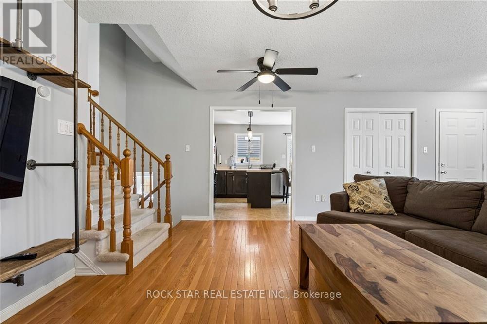 56 GOLDEN ACRES DRIVE - 4