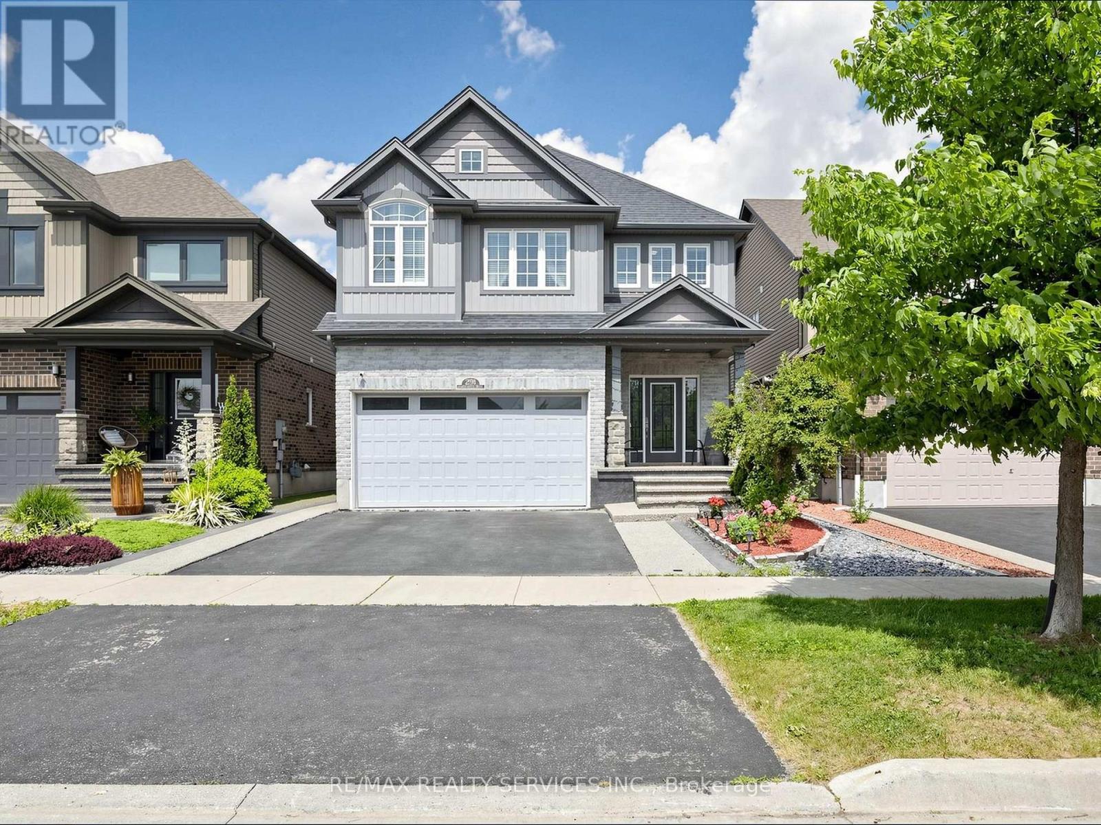 291 HARDCASTLE DRIVE - 1