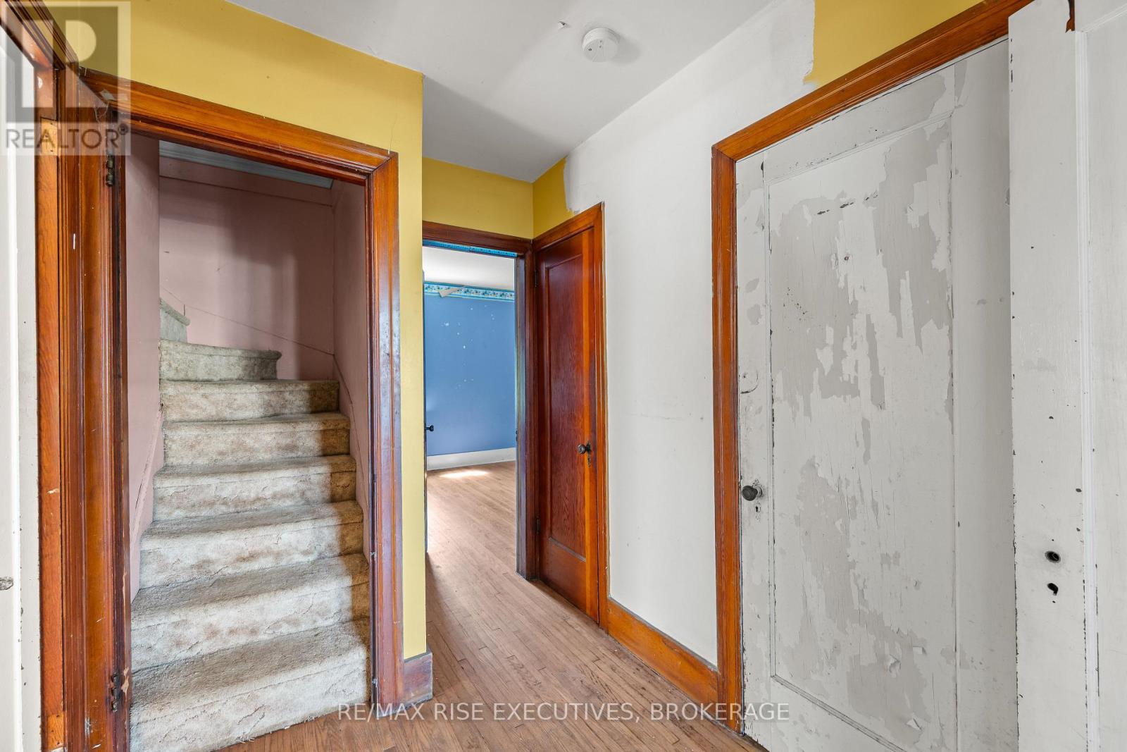 690 JOHNSON STREET - 18