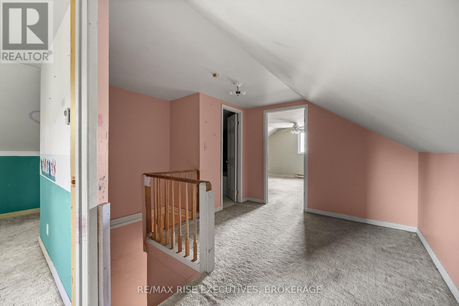 690 JOHNSON STREET - 22