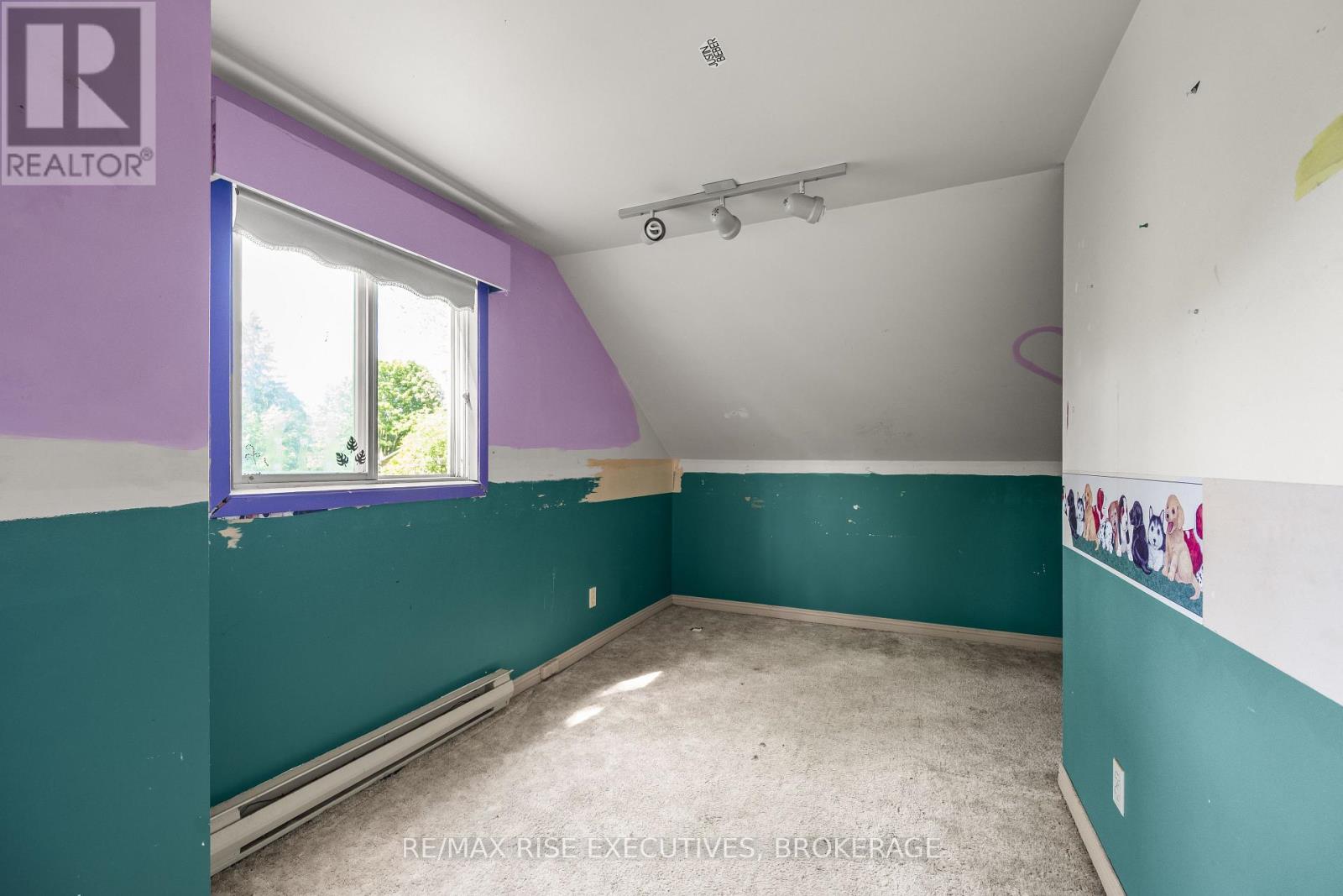 690 JOHNSON STREET - 28