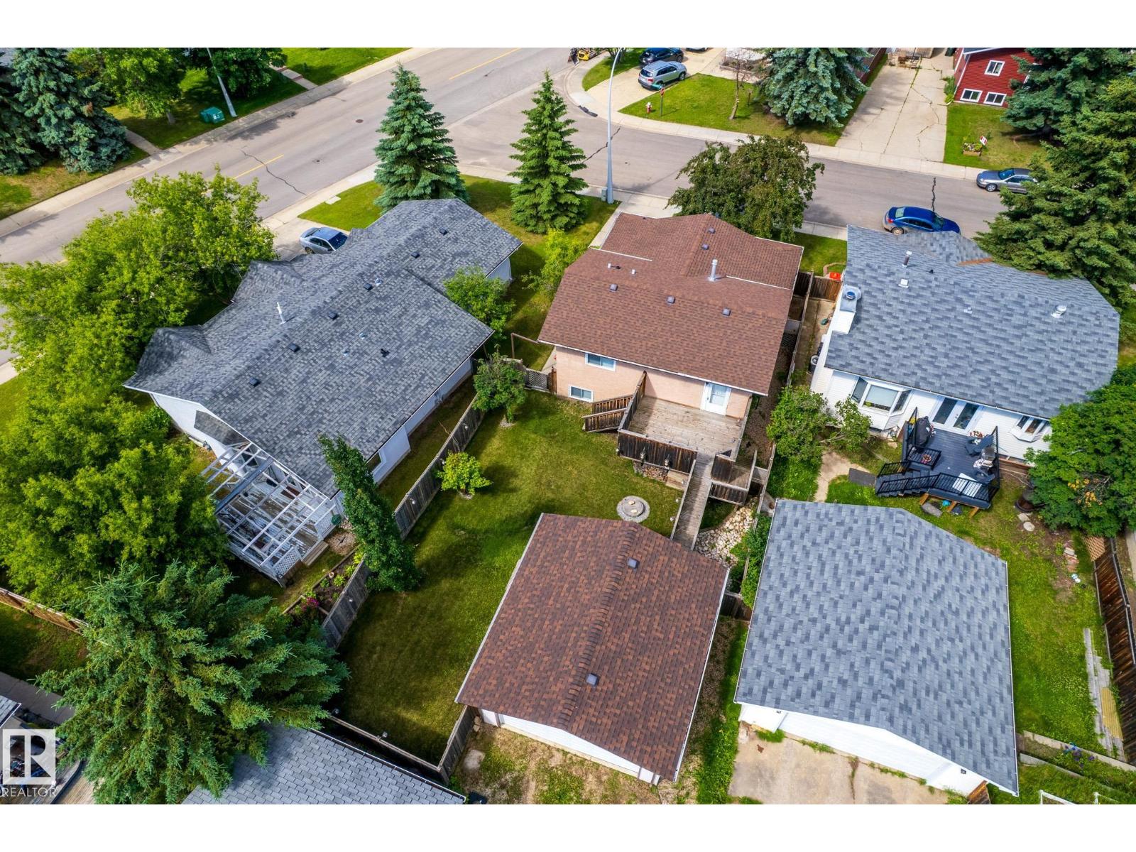 3 GLENFOREST CR — photo 54