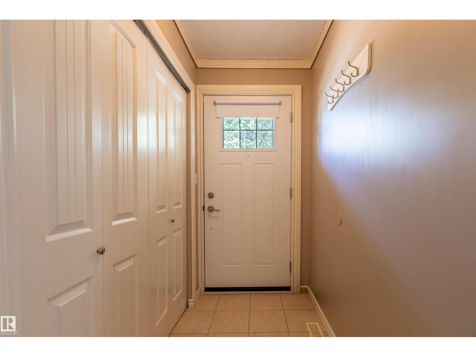 3 GLENFOREST CR — photo 14