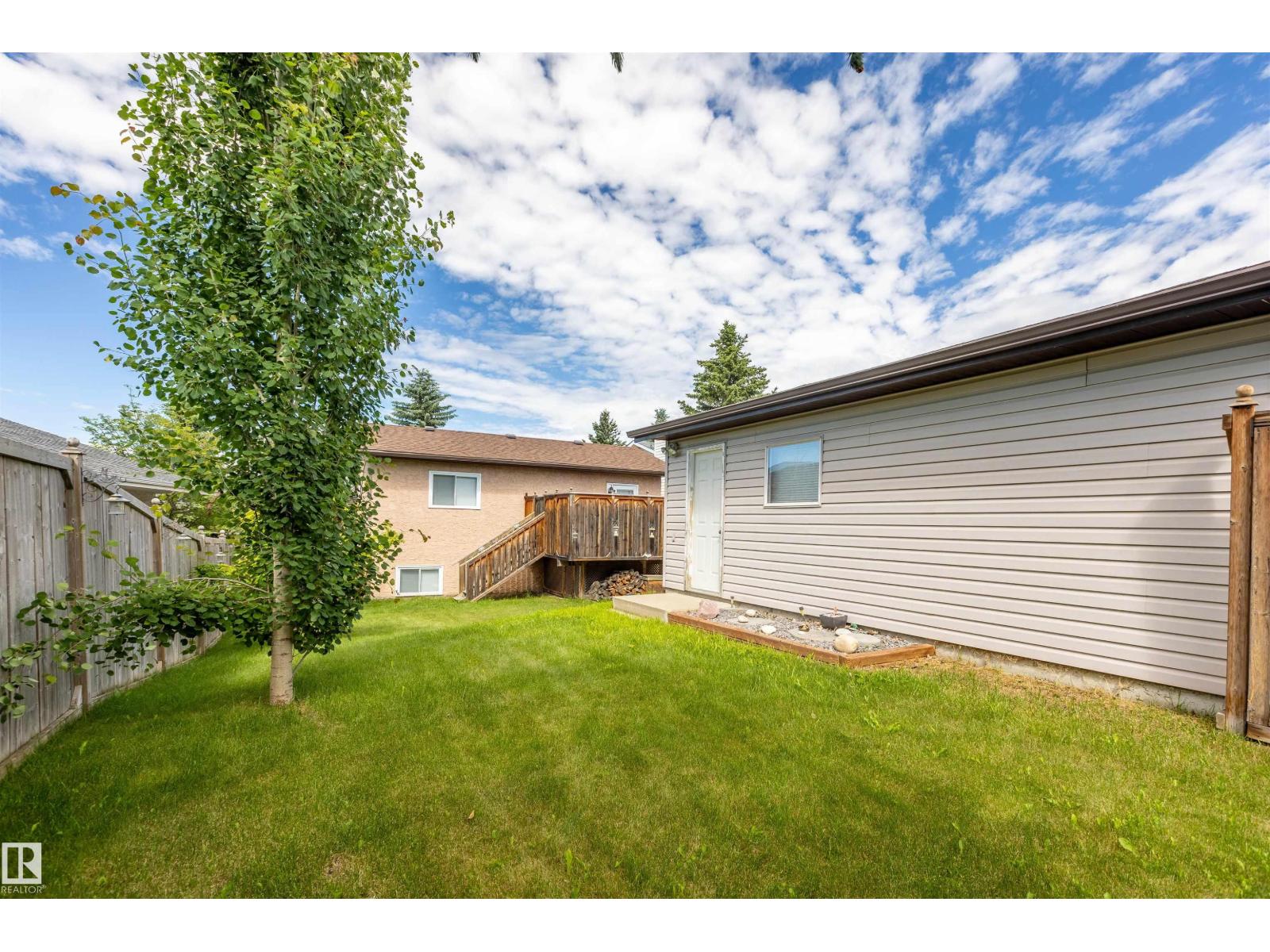 3 GLENFOREST CR — photo 36