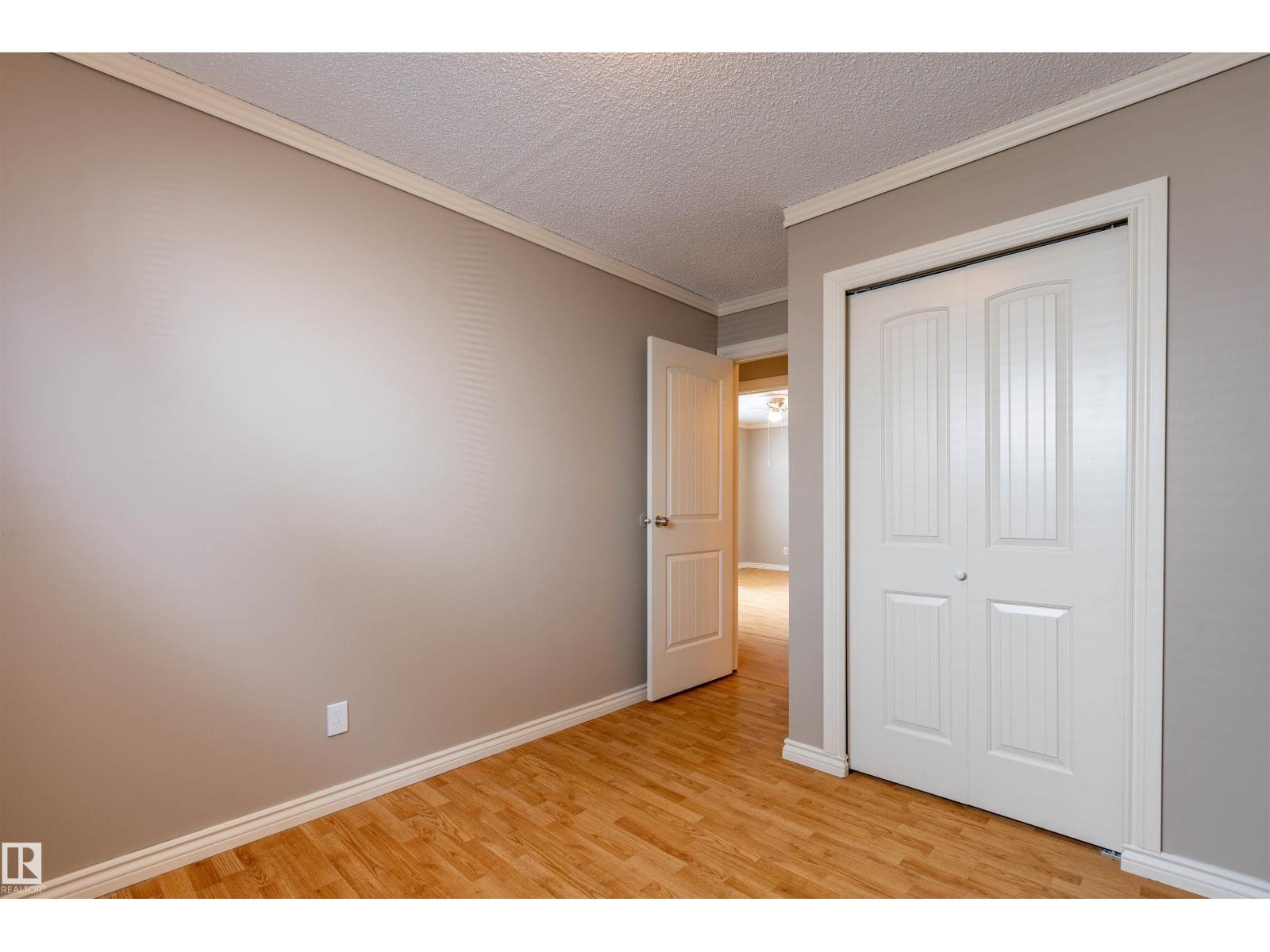 3 GLENFOREST CR — photo 13