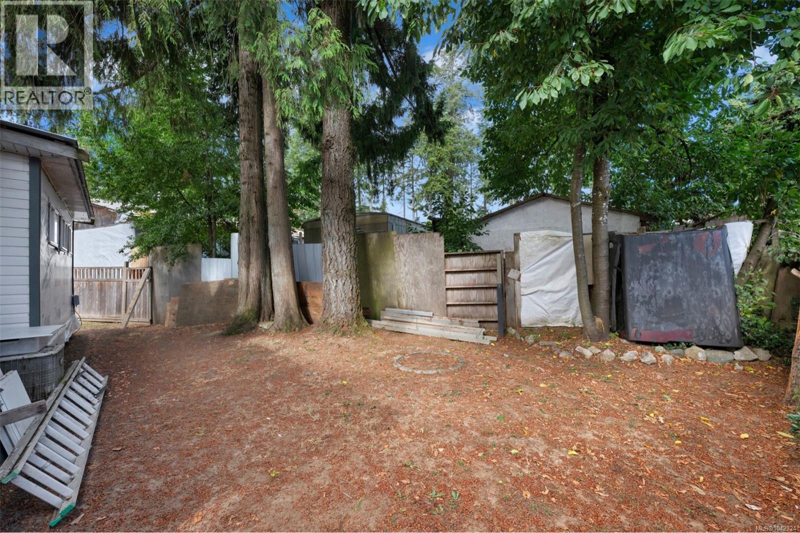 #22 1540 Cowichan Bay Rd - 26