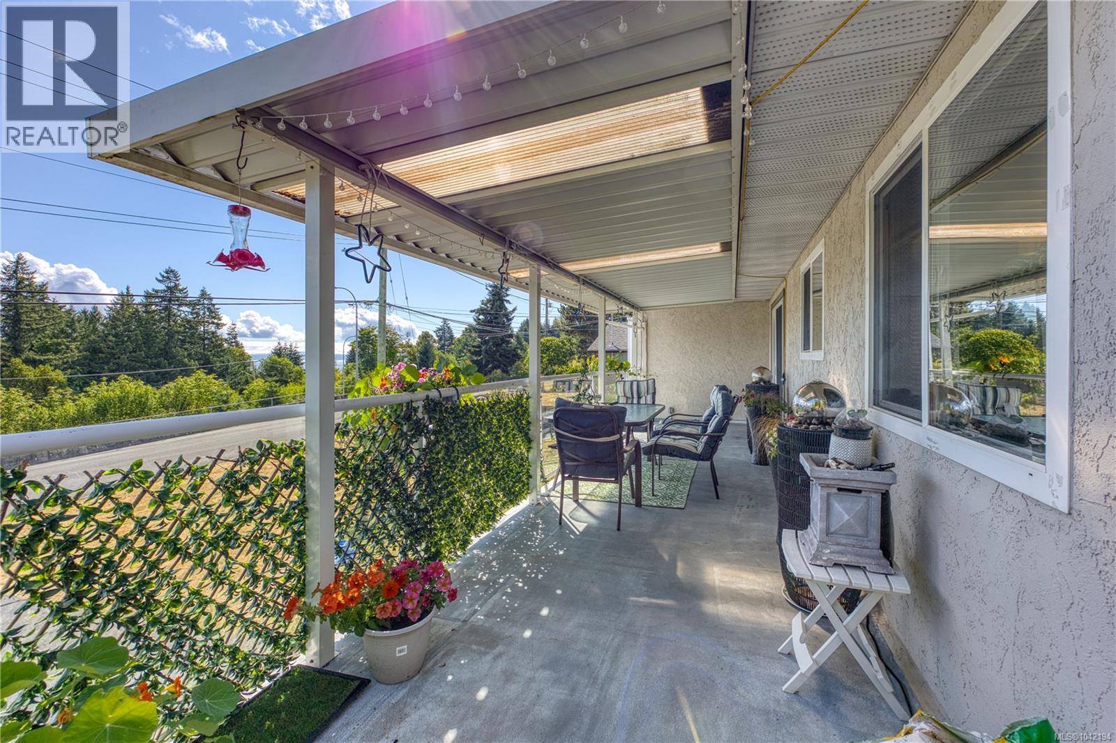 420 Strang Dr - Image 33