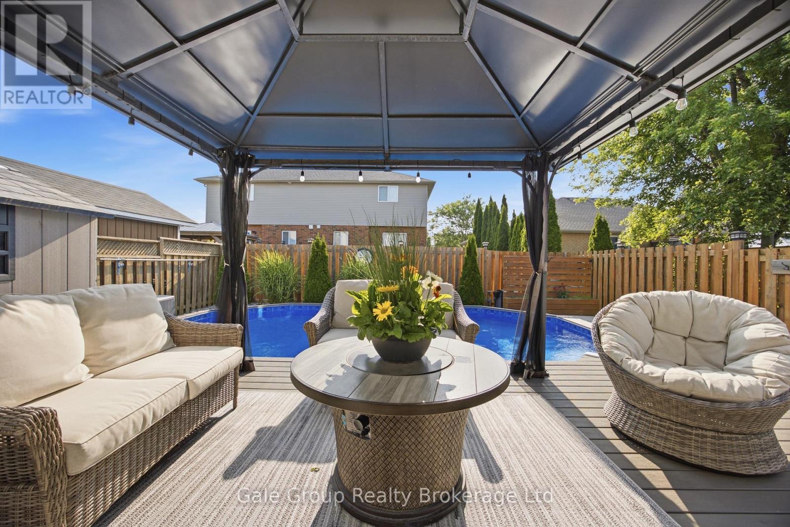 507 HUMMINGBIRD CRESCENT - 21