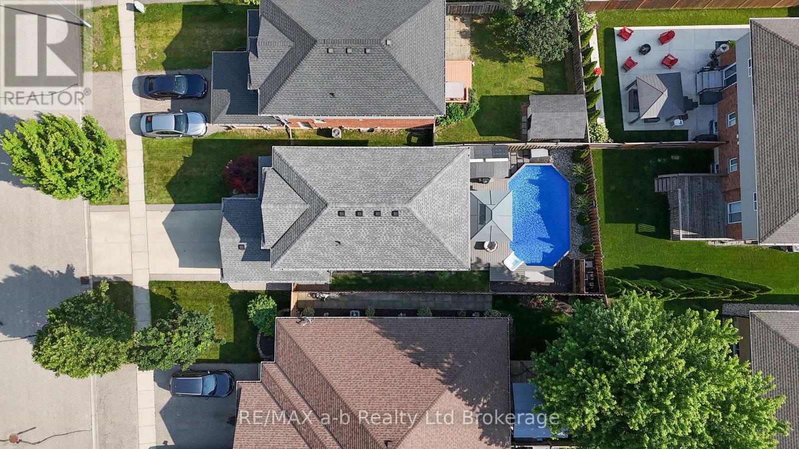 507 HUMMINGBIRD CRESCENT - 37