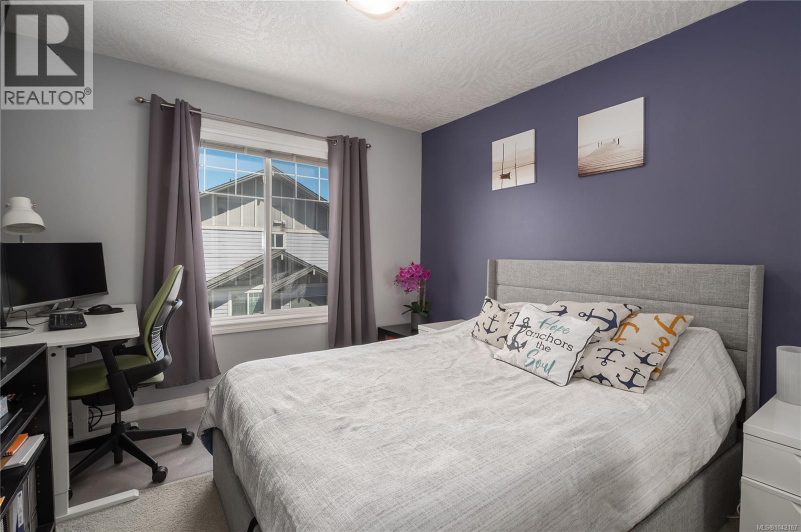 #4 3338 Whittier Ave - 24
