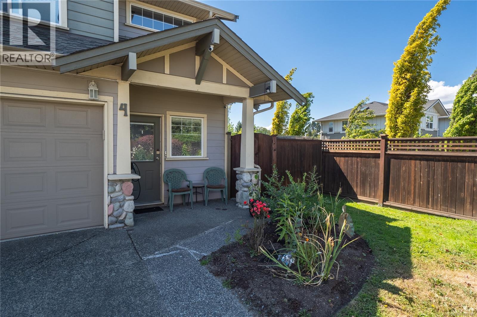 #4 3338 Whittier Ave - 4