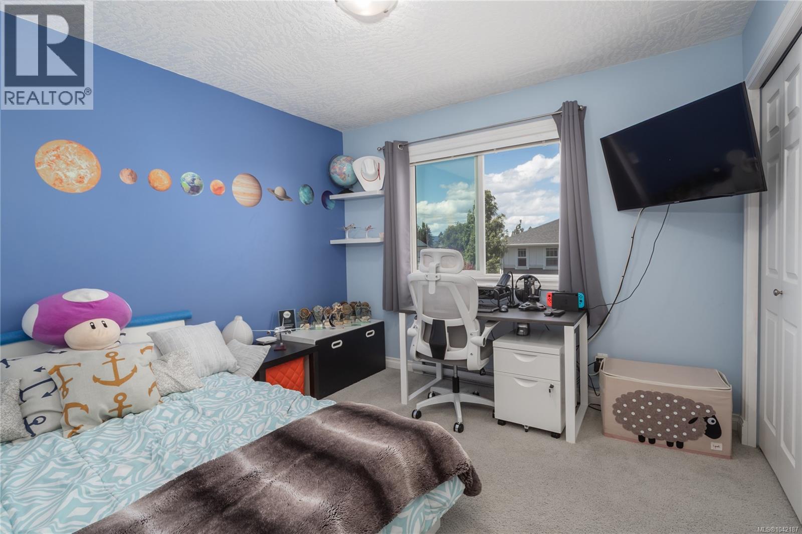 #4 3338 Whittier Ave - 25