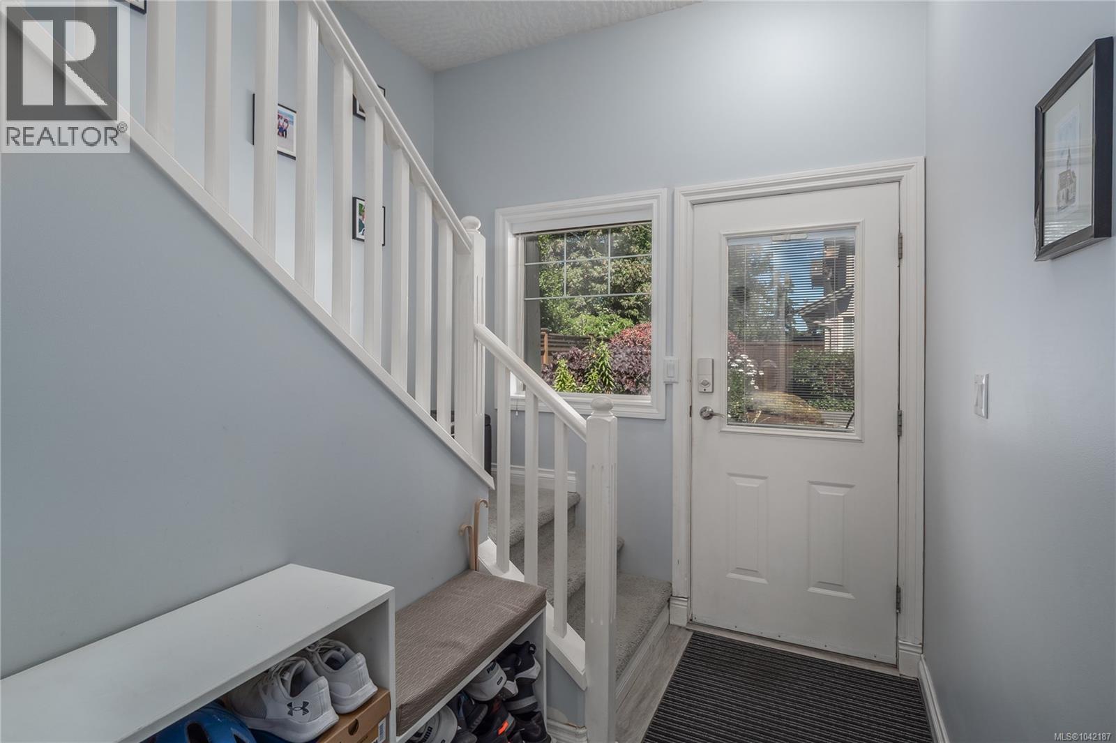 #4 3338 Whittier Ave - 5