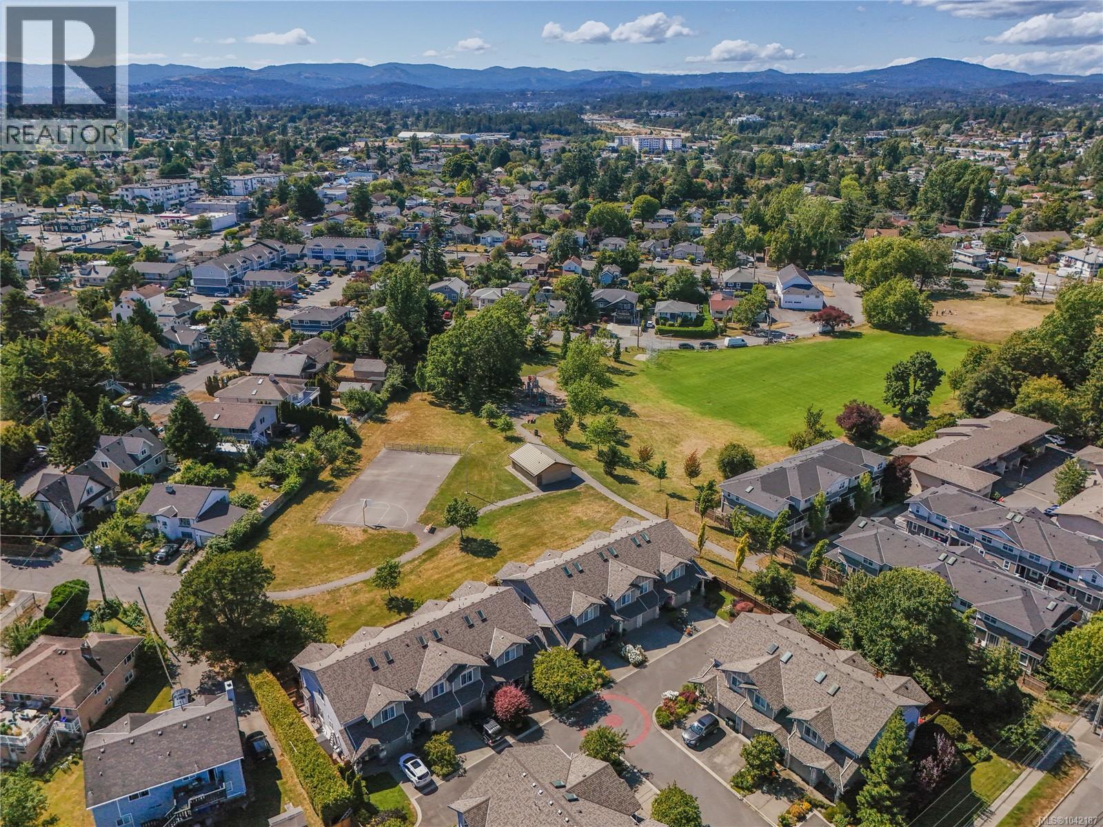 #4 3338 Whittier Ave - 3
