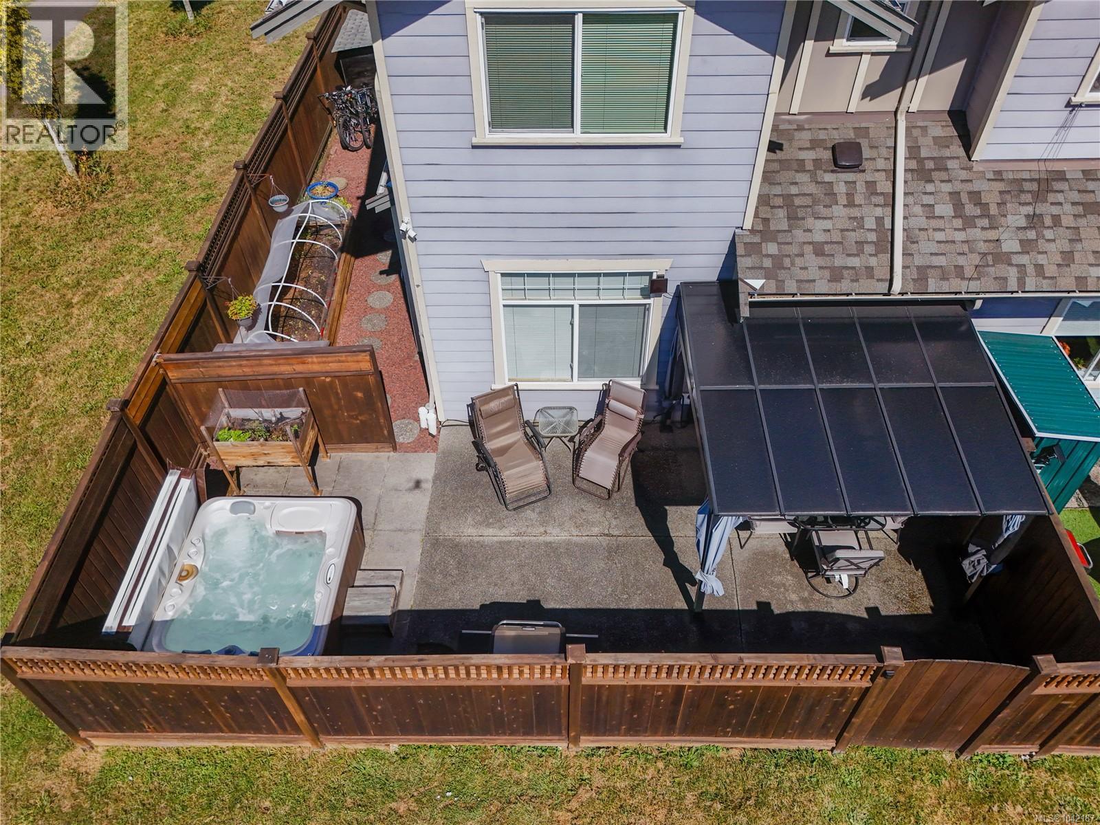 #4 3338 Whittier Ave - 31