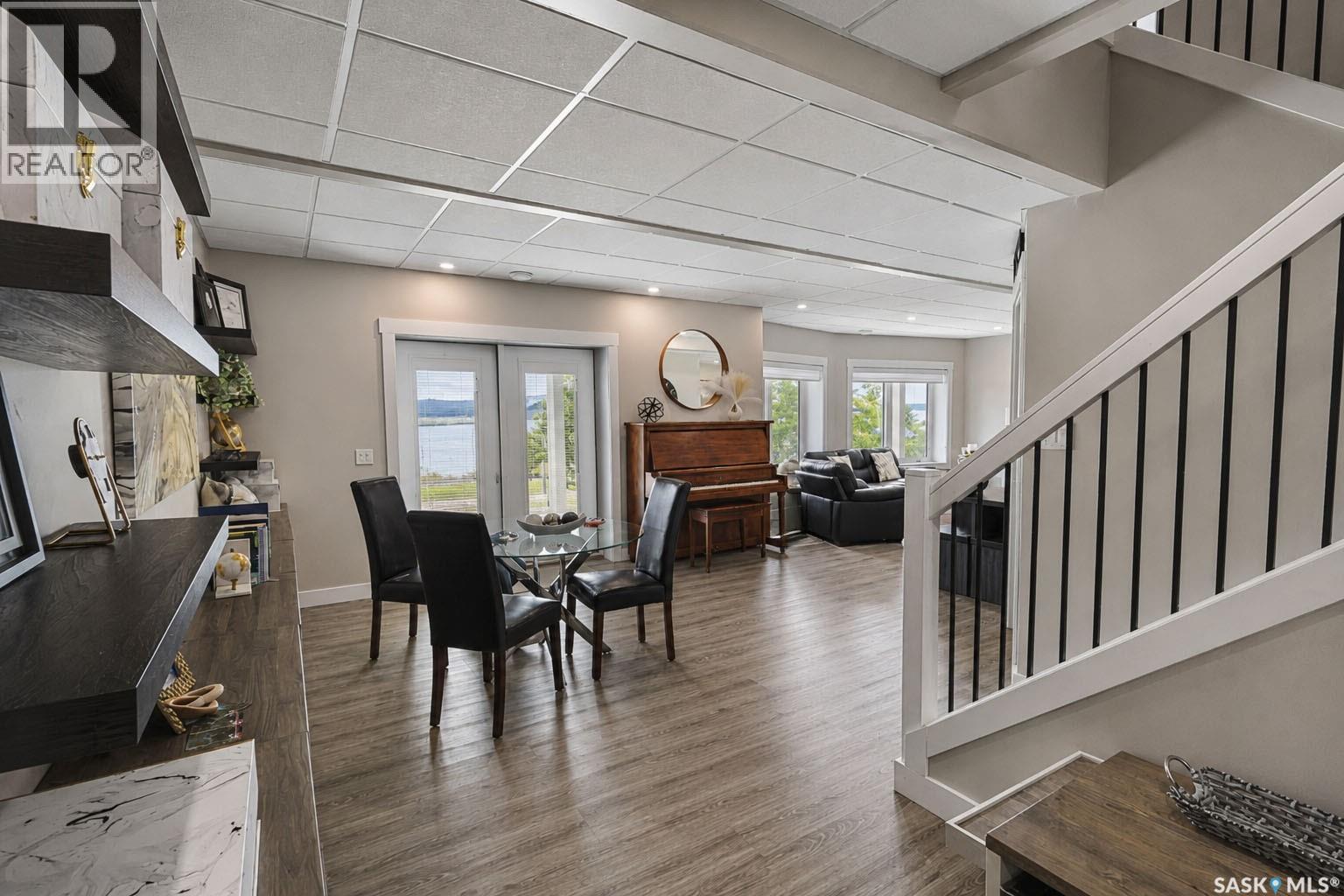 101 Jacobson DRIVE - 21