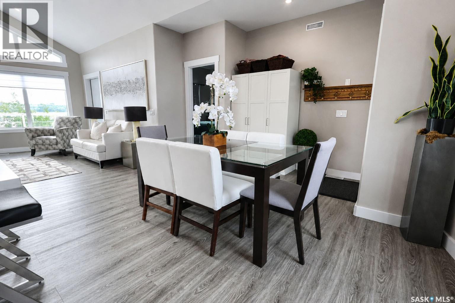 101 Jacobson DRIVE - 14