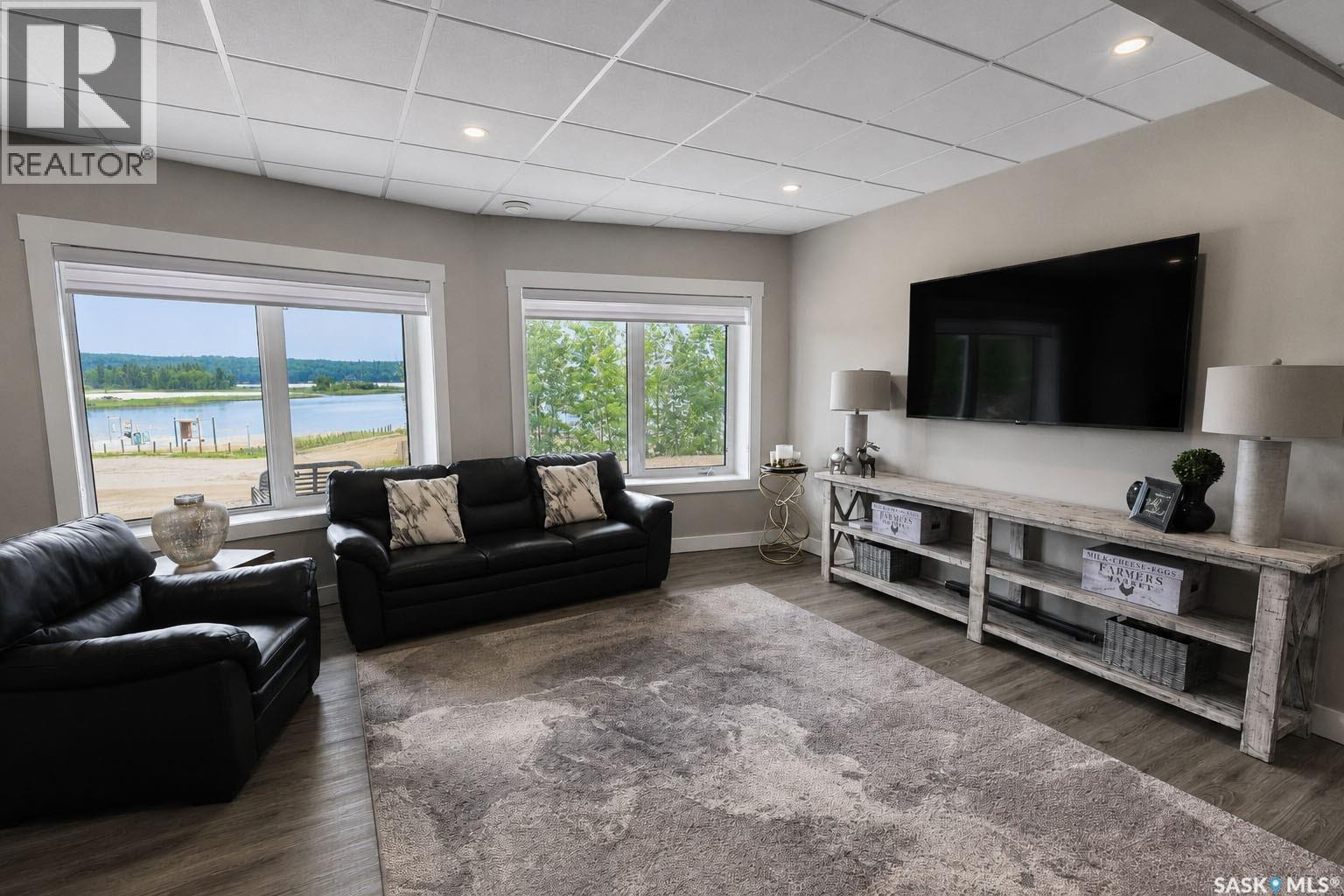 101 Jacobson DRIVE - 24