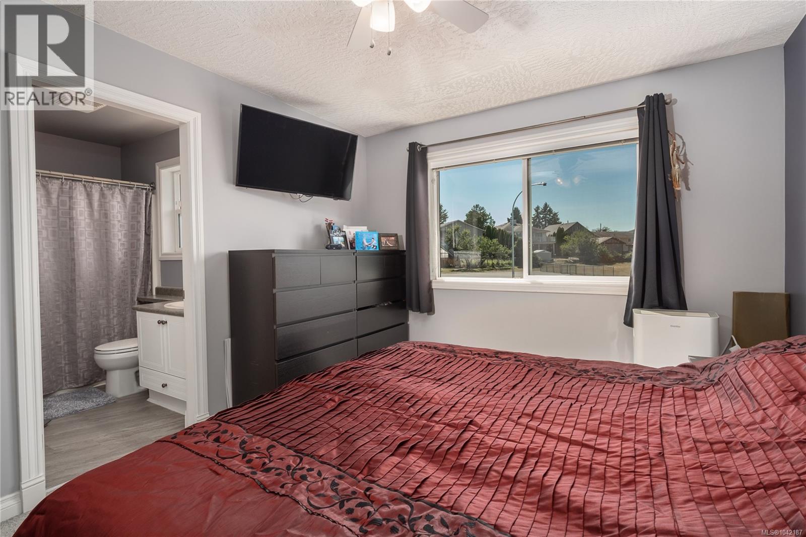 #4 3338 Whittier Ave - 22
