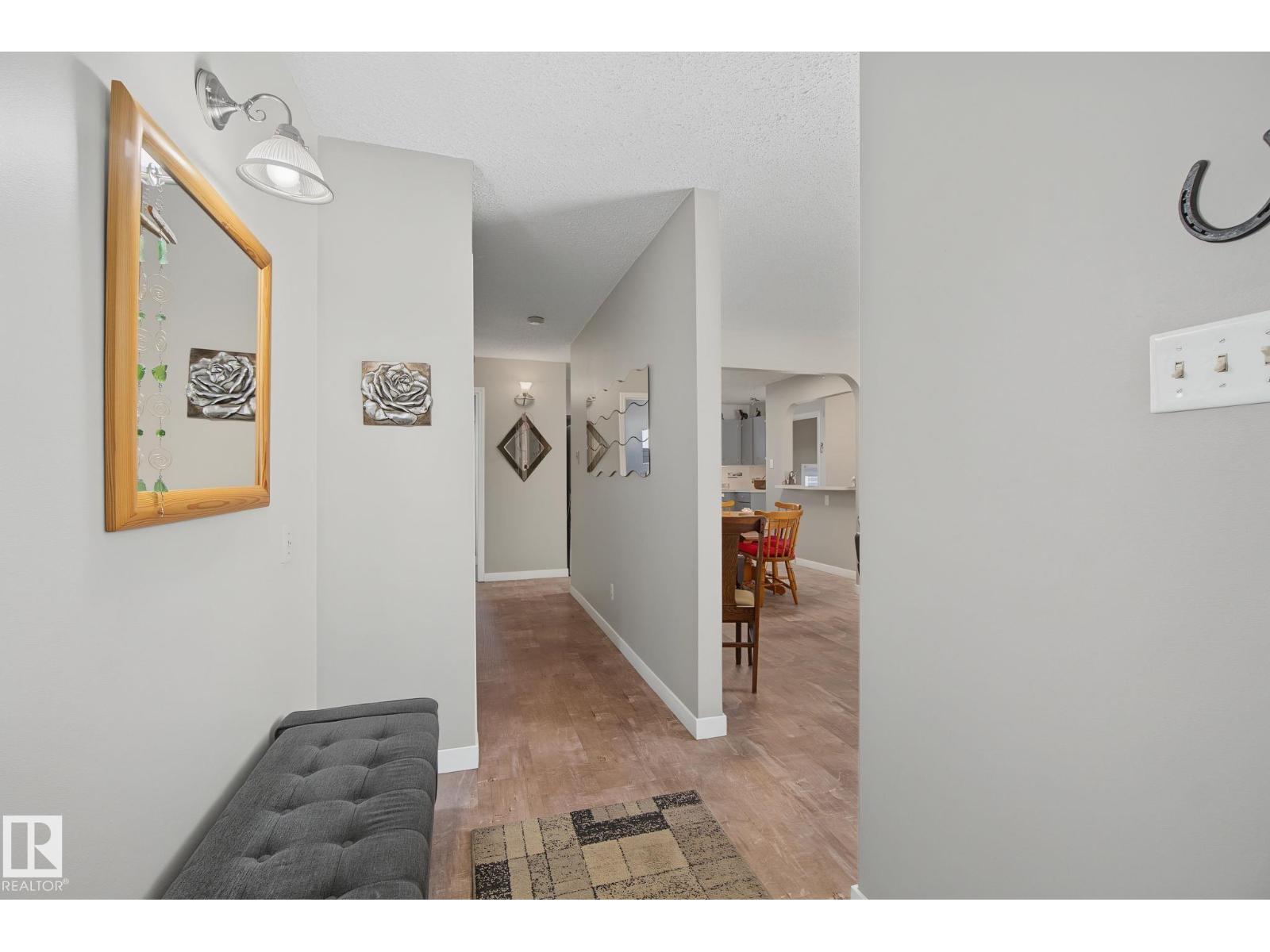 3212 73 ST NW - 10