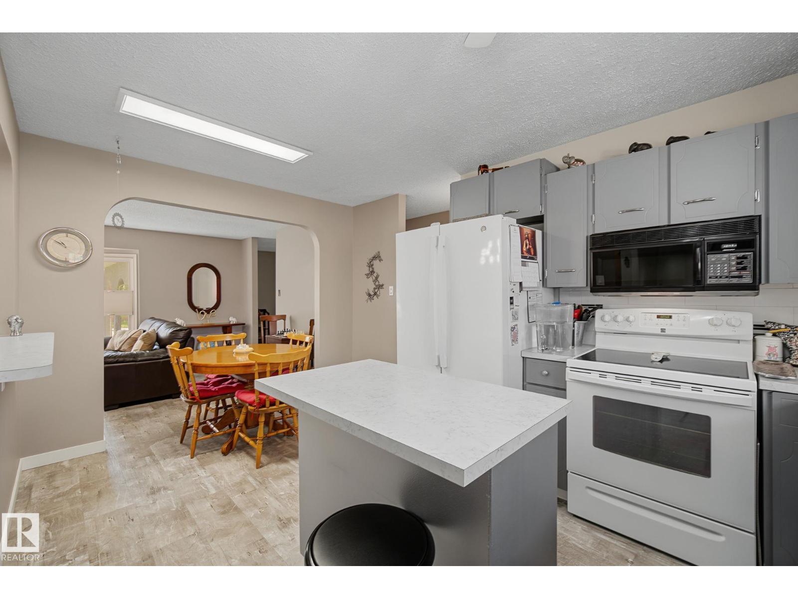 3212 73 ST NW - Image 20