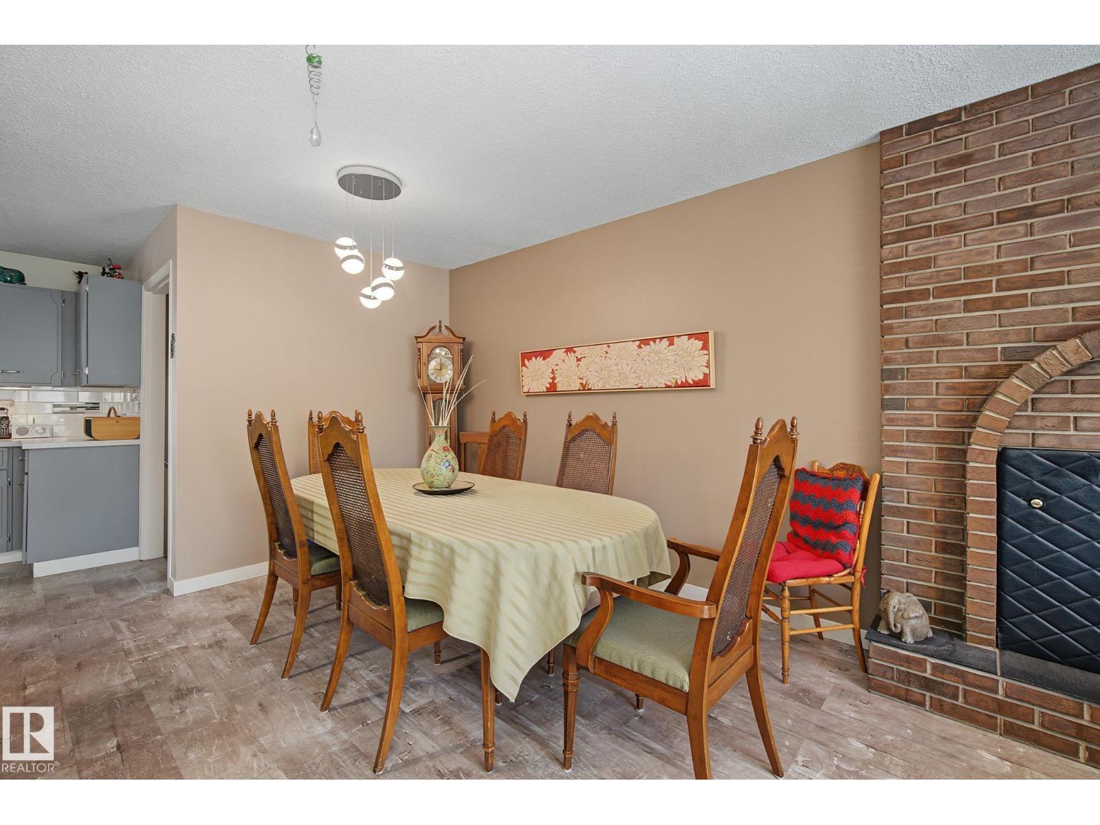 3212 73 ST NW - 17