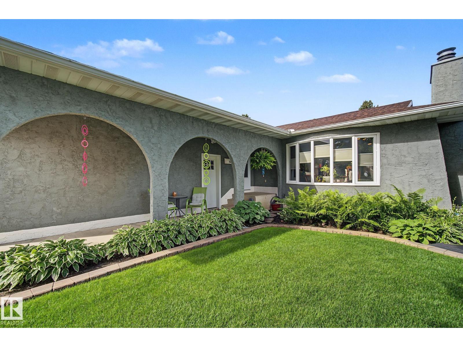 3212 73 ST NW - 66