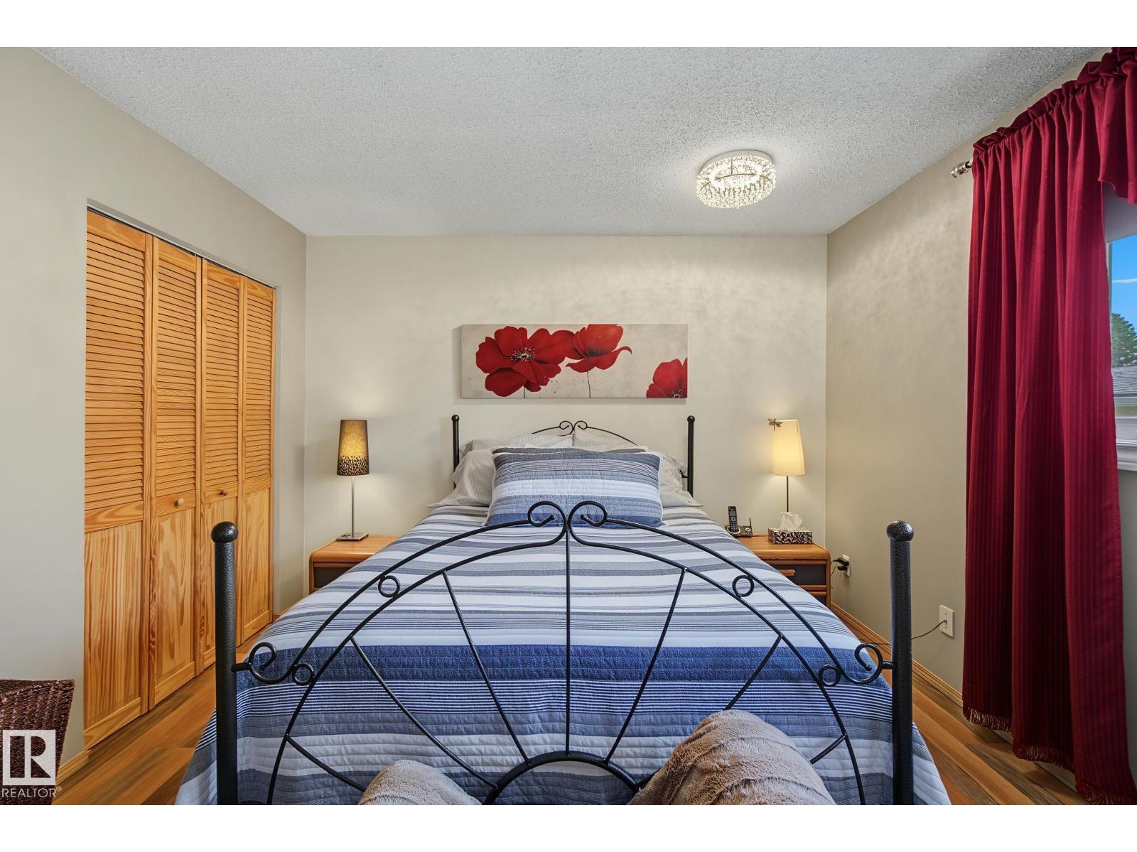 3212 73 ST NW - 24