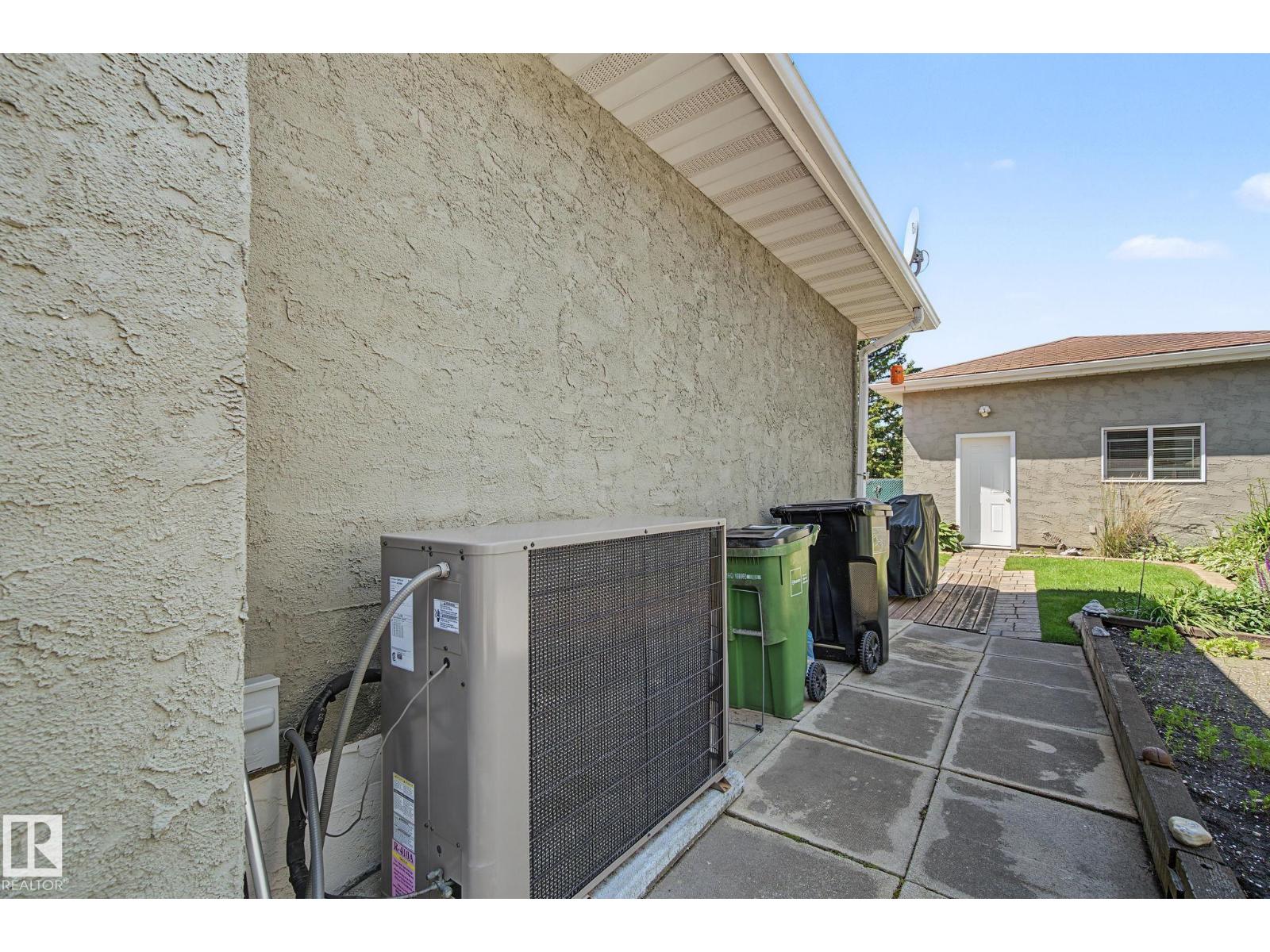 3212 73 ST NW - 62