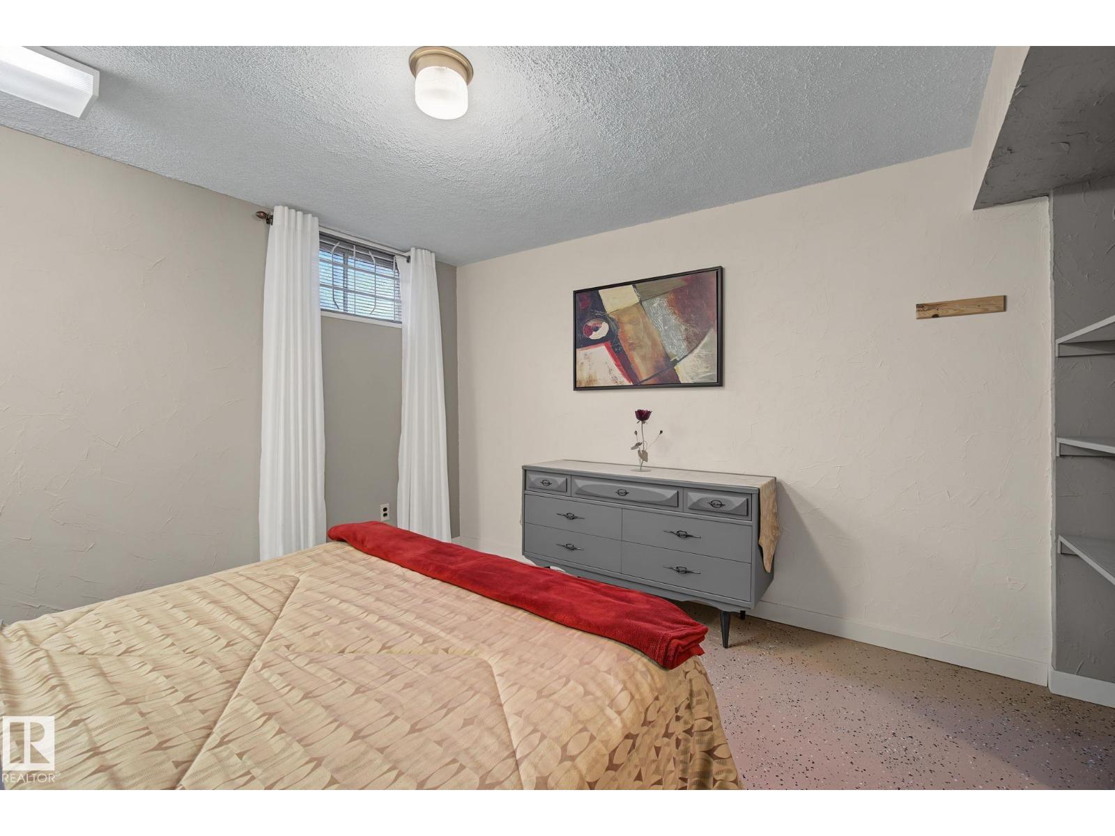 3212 73 ST NW - 51