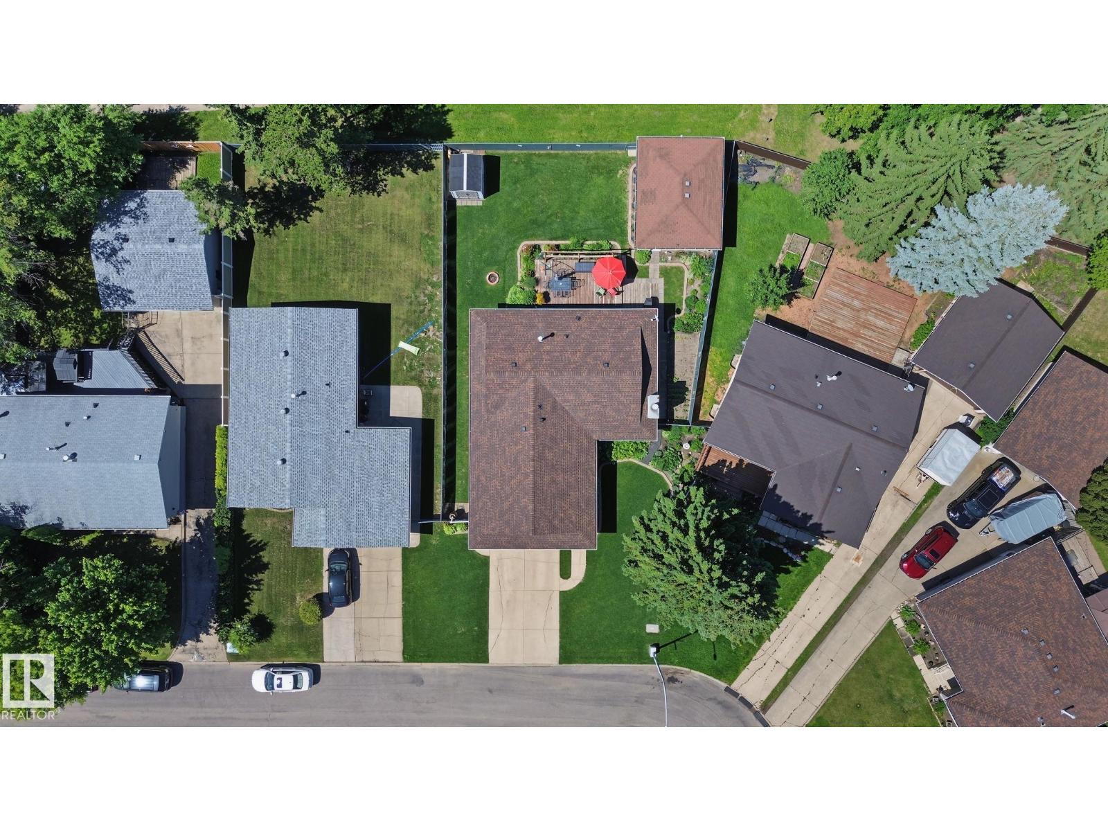 3212 73 ST NW - 72