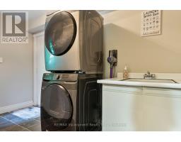 Kitchen - 104 Whittington Place, Oakville, ON L6K3V9 Photo 16