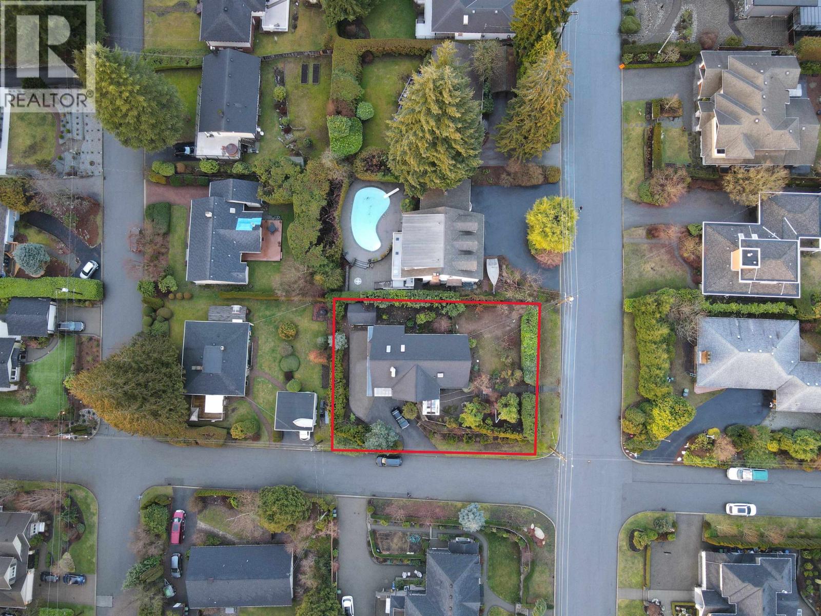 Photo of 300 W BALMORAL ROAD 35