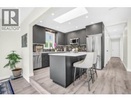 300 W Balmoral Road, North Vancouver, BC V7N2V3 Photo 13