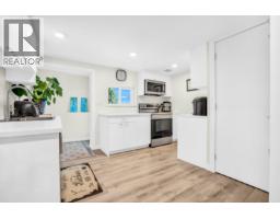 300 W Balmoral Road, North Vancouver, BC V7N2V3 Photo 24