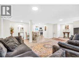 300 W Balmoral Road, North Vancouver, BC V7N2V3 Photo 25