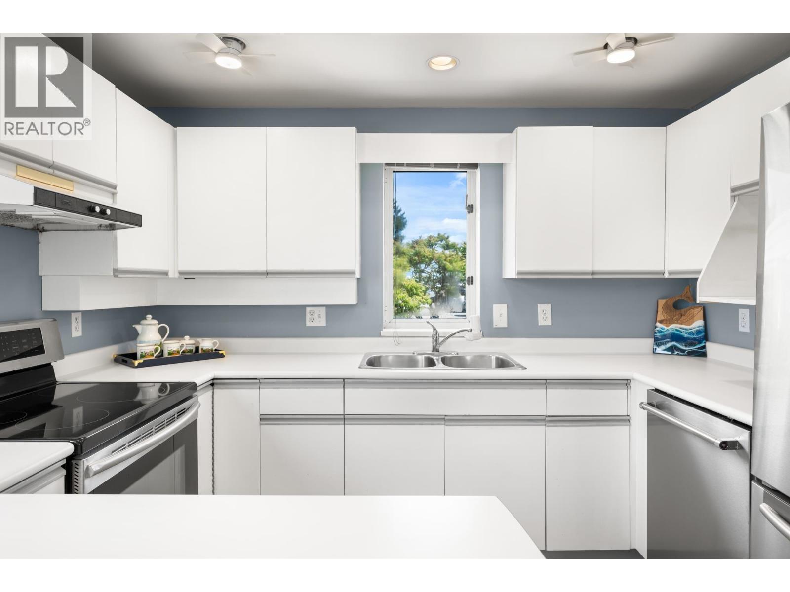#1-3459 RIVER Road West, Delta