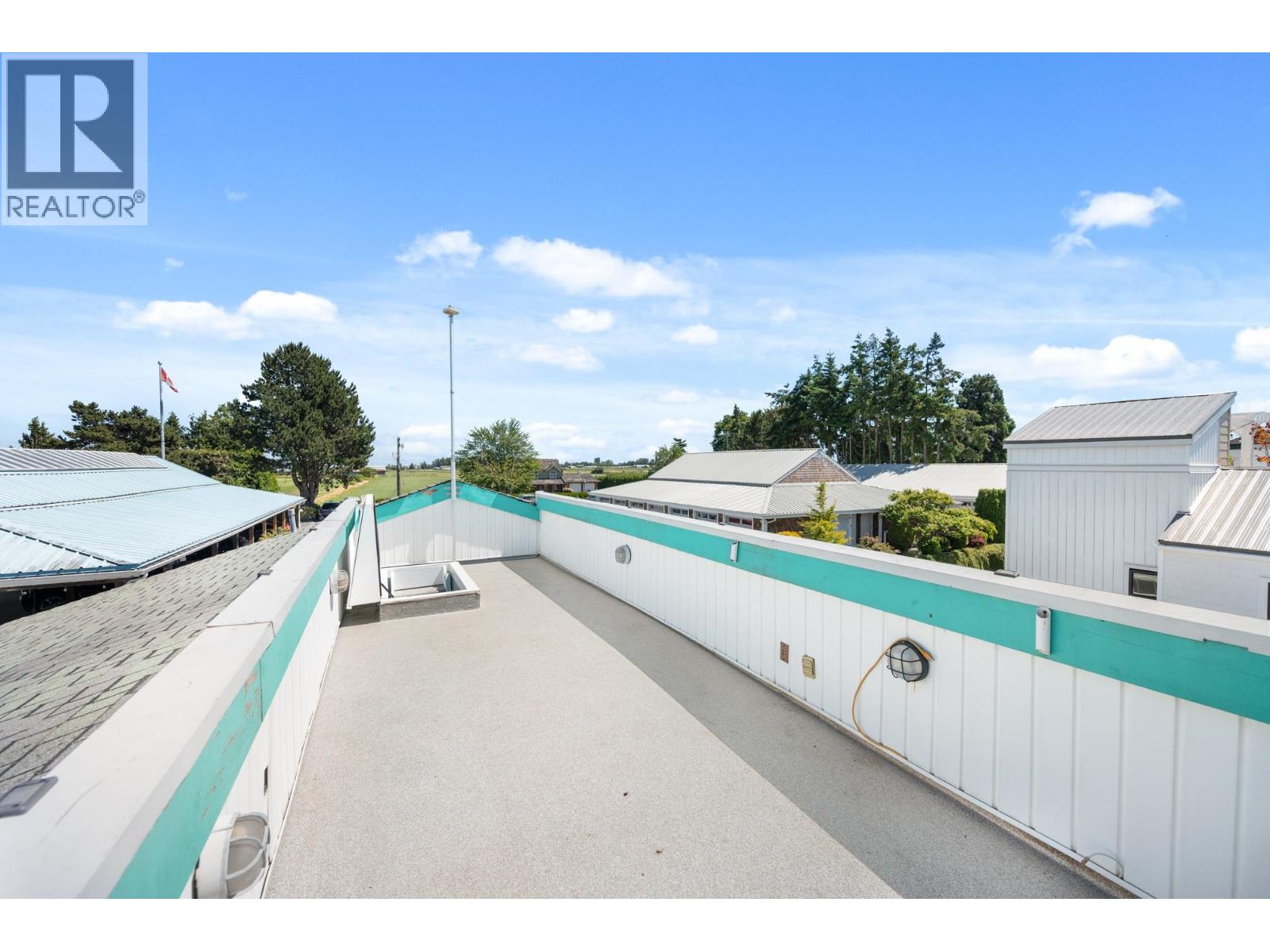 #1-3459 RIVER Road West, Delta