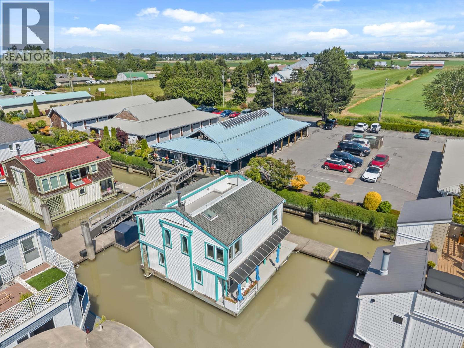 #1-3459 RIVER Road West, Delta
