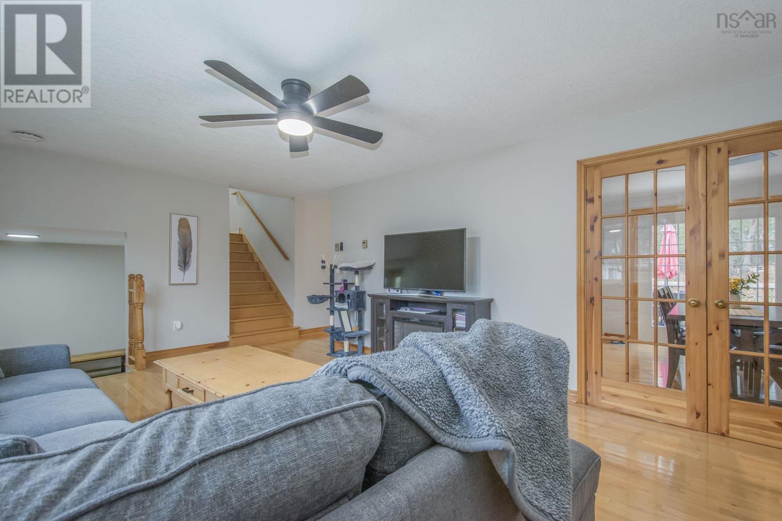 882 Shawn Drive - 10