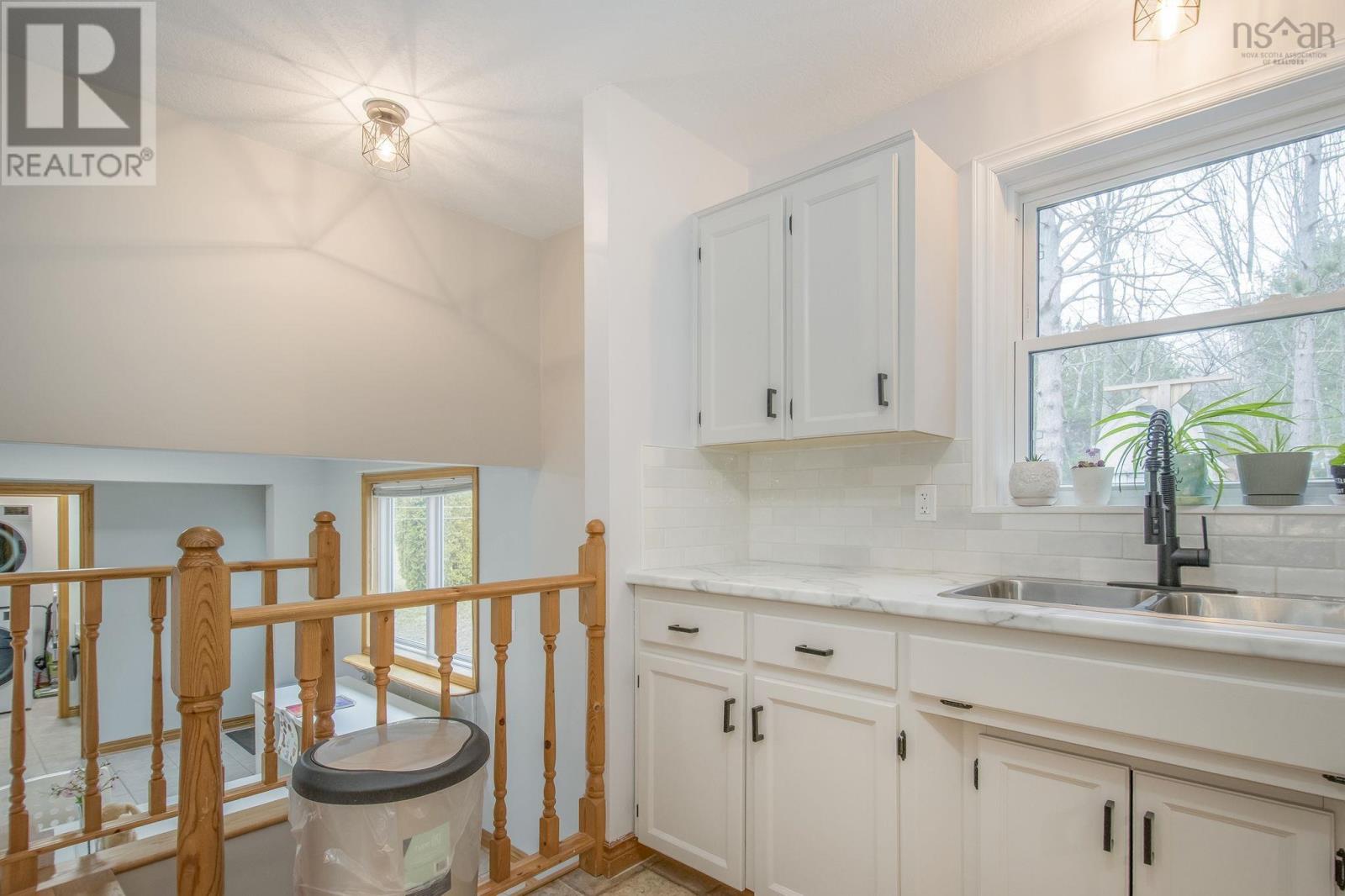 882 Shawn Drive - 16