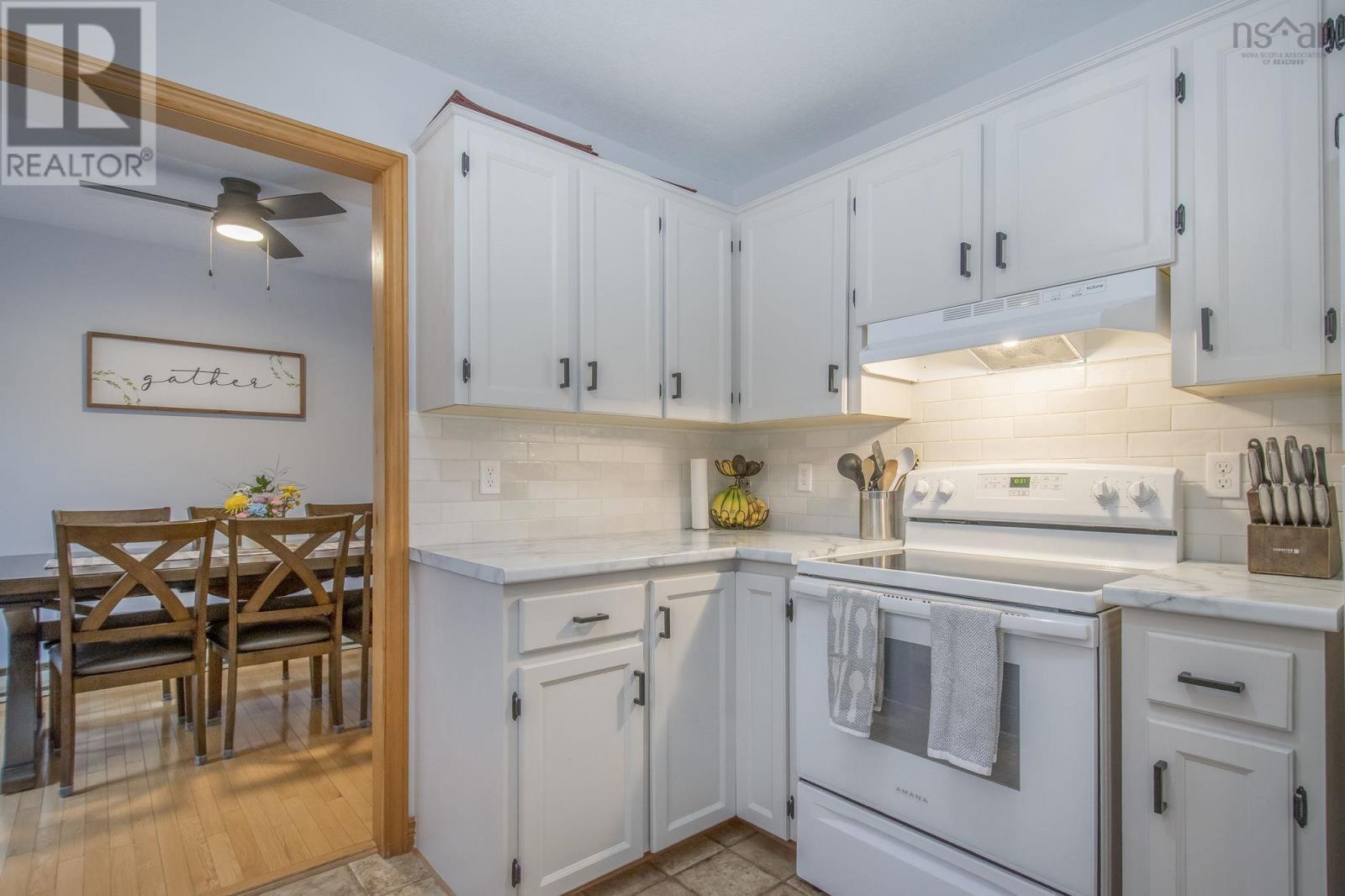 882 Shawn Drive - 15