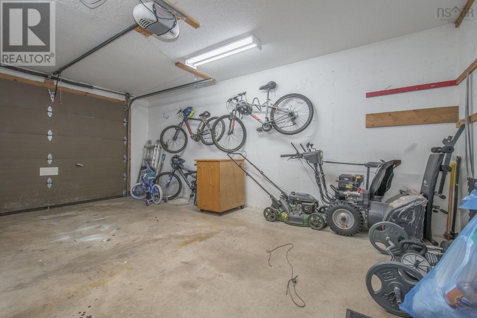 882 Shawn Drive - 40