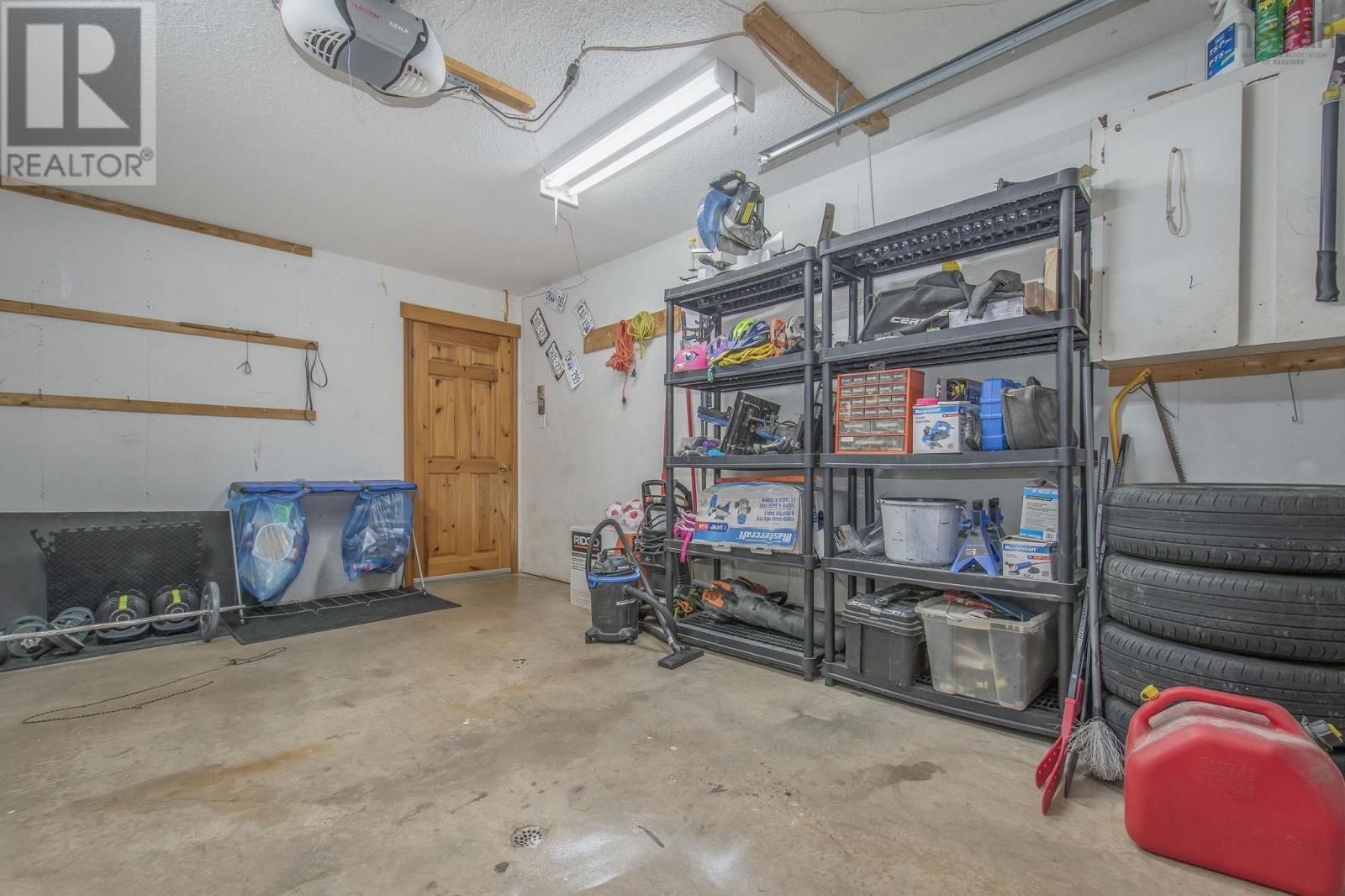 882 Shawn Drive - 41