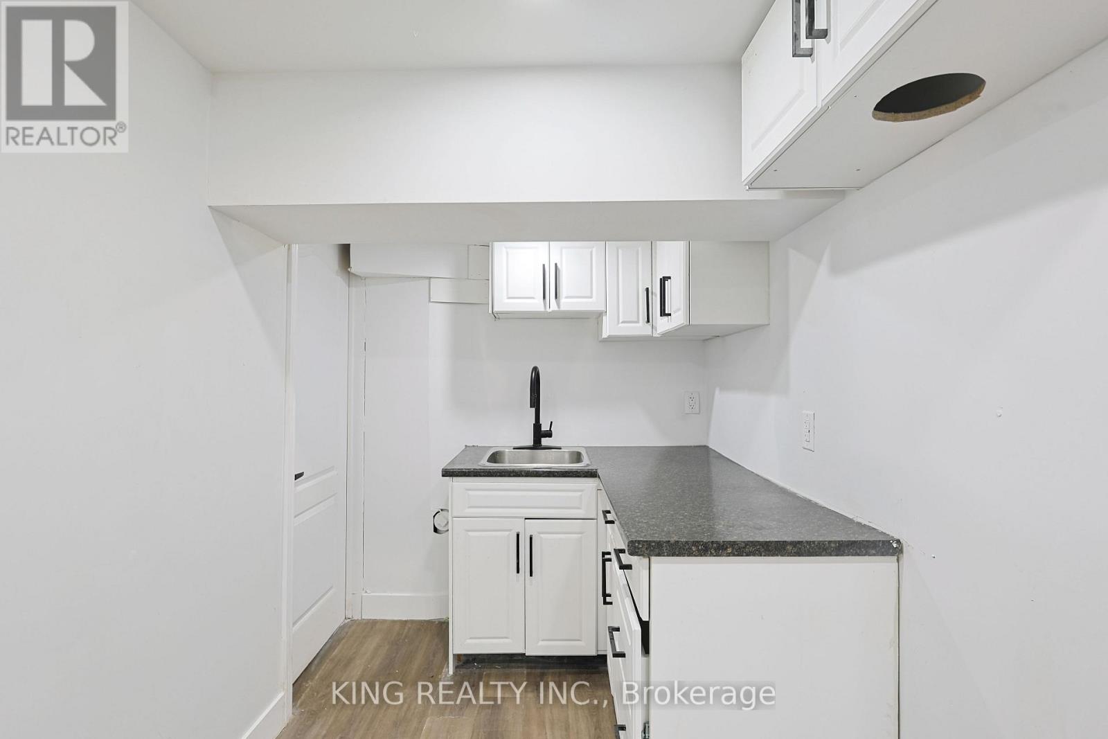 54 TWEEDSMUIR AVENUE - Image 27